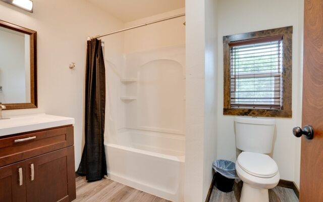 Lakefront Washington Home w/ Private Pool & Sauna