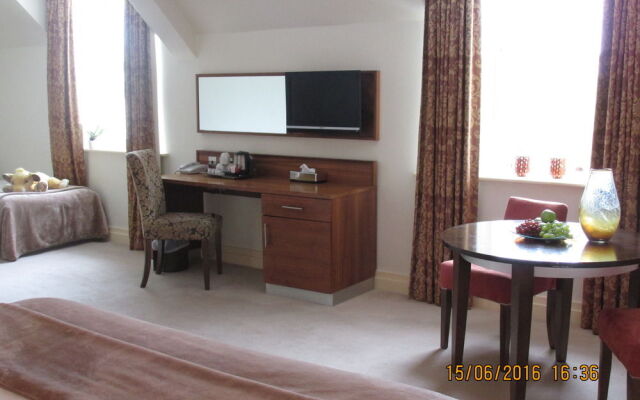 Westport Country Lodge Hotel