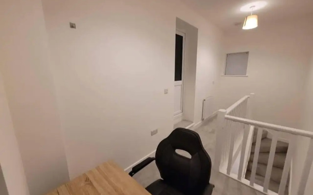 Impeccable 2-bed House in Milton Keynes