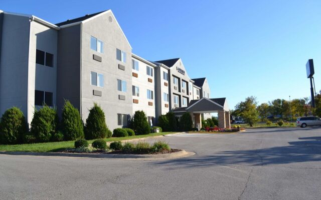 Country Inn & Suites by Radisson, Fairview Heights, IL