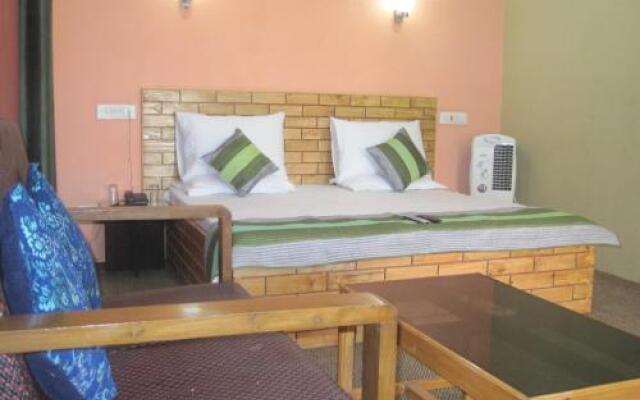 Hotel Kashmir Inn