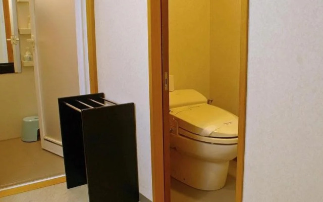 Higashiyama Onsen Maple Plaza