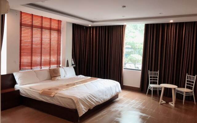 Romance Hotel