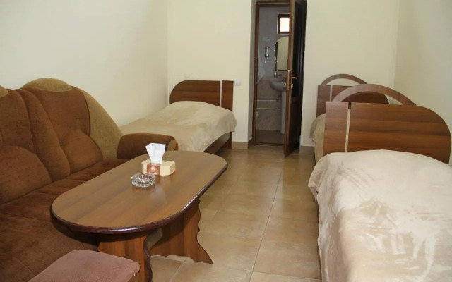 Marishok Hotel