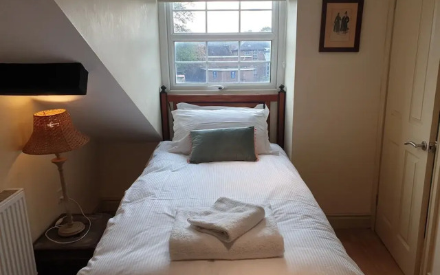 2 Mount Terrace