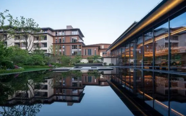 Grand House Hot Spring Wuyi