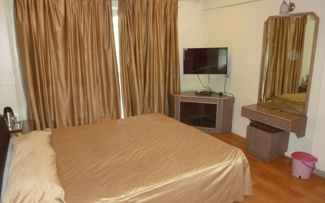 Hotel RutuGandh Heritage