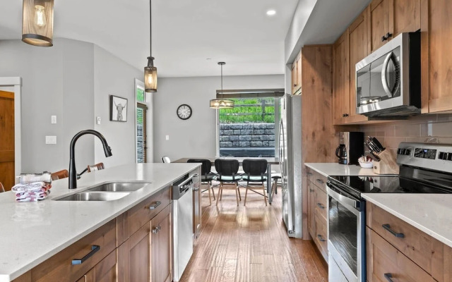 Echo Landing #31 by Bear Country