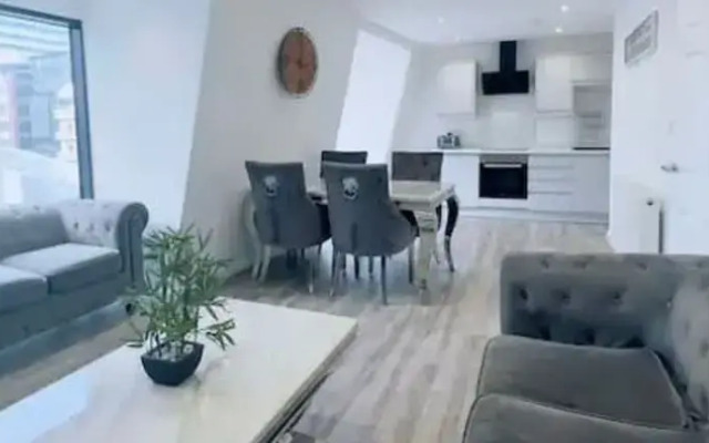 Stylish Retreat in Central Liverpool