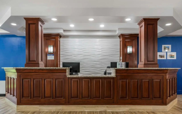Parkwood Inn Magnuson Grand