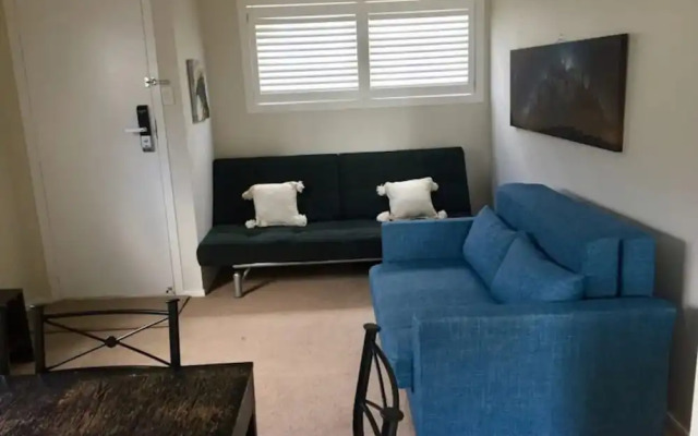 Modern Apartment in Meadowbank