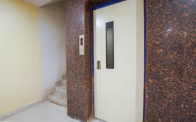 OYO 63371 R Square Stay