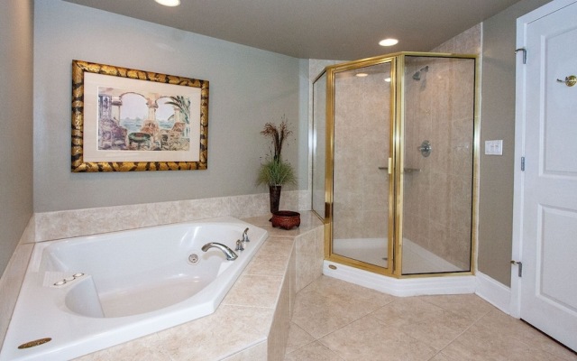 Crb1015 4 Bedroom Condo