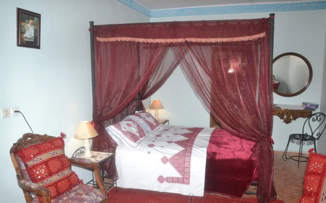 Riad Ines-Palace