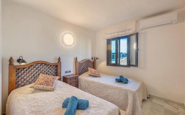 Sea View Puerto Banús Apt Sauna + Parking - Rdr165