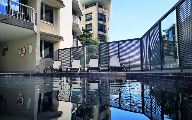 Abbey on Roma Hotel & Apartments