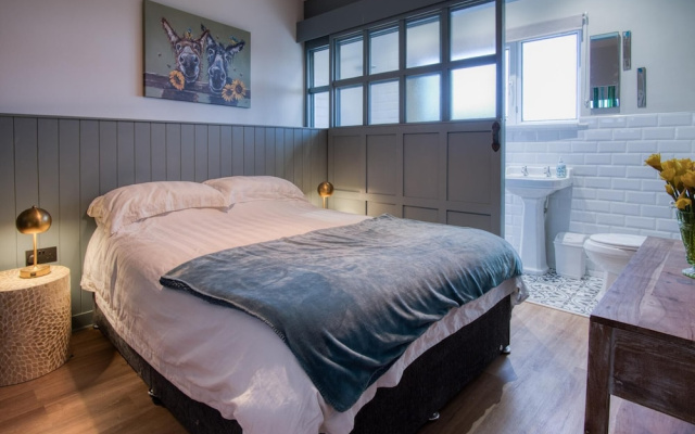 Tide & Tee - 2 Bedroom Apartment - Penally - Tenby