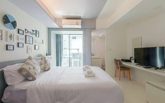 24 Hills Hotel