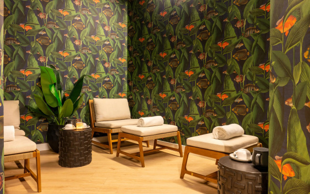 Sesimbra Oceanfront Hotel