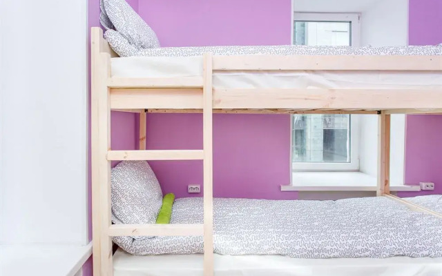 Four Squares Novoslobodskaya