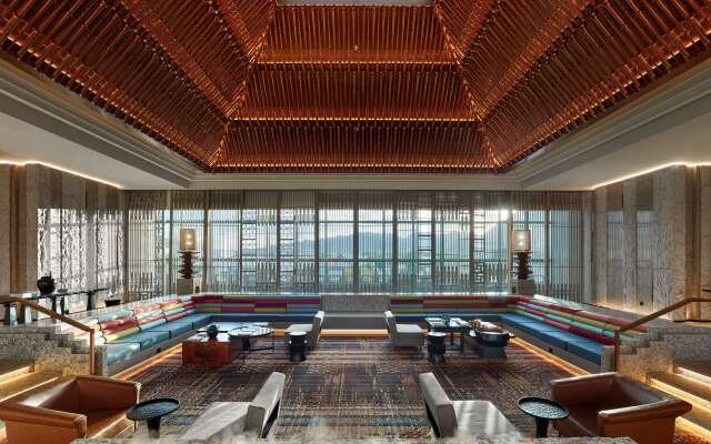 Doubletree By Hilton Shigatse