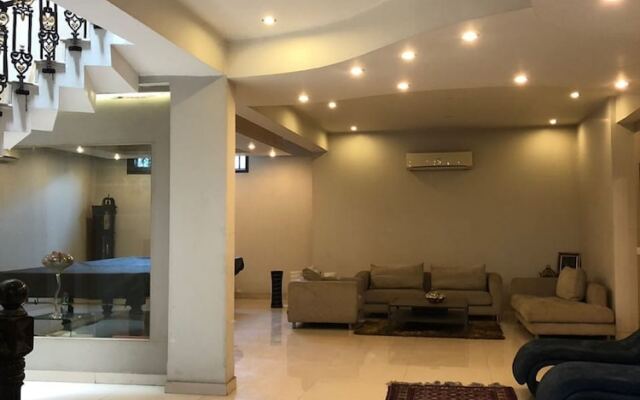 Urban Key House