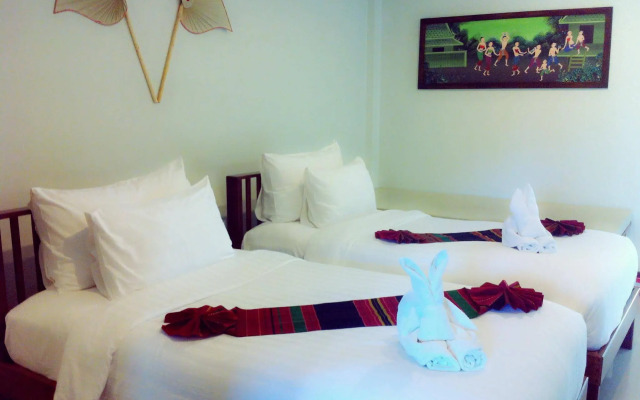 Maikaew Damnoen Resort