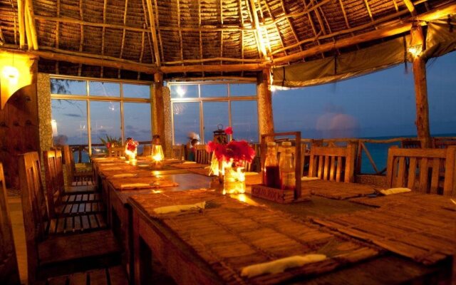 Coral Rocks Hotel & Restaurant