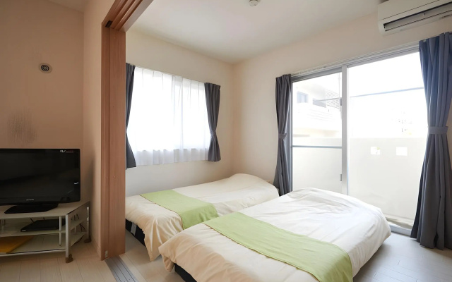 Rainbow Terrace – Guest Rooms – Ginowan