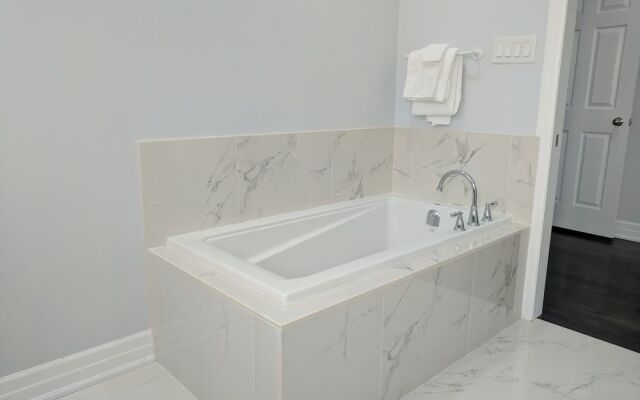 QuickStay - Beautiful 5bdrm House in Vaughan
