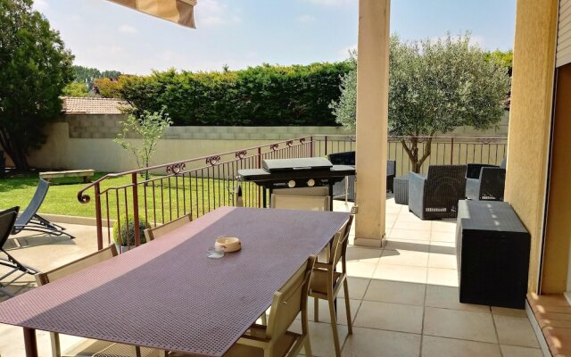 Villa With 3 Bedrooms in Montfrin, With Private Pool, Enclosed Garden