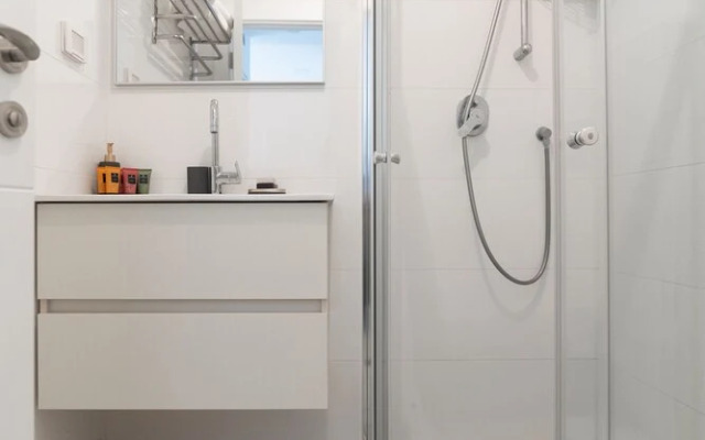Eshel Suites