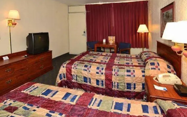 Rodeway Inn & Suites