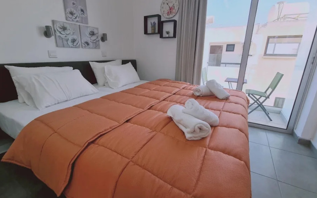 100 AN - Napa Living 19