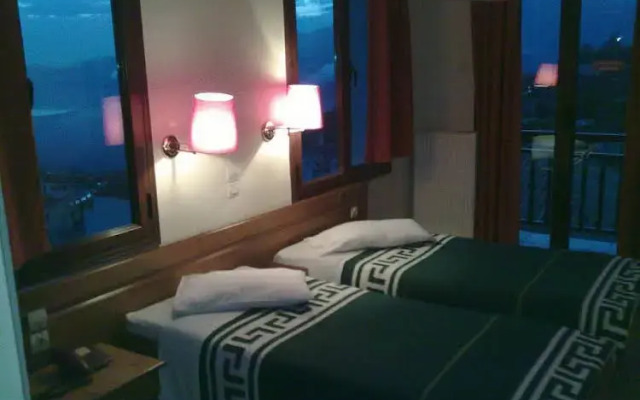 Phaethon Hotel