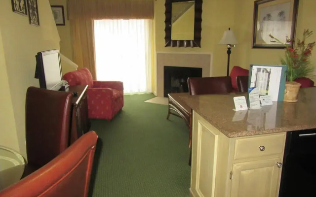 Palmera Inn and Suites