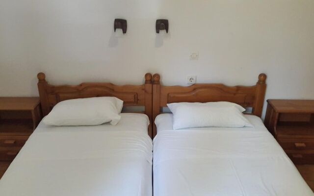 Stelios Rooms