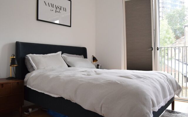 2 Bedroom House in Hackney