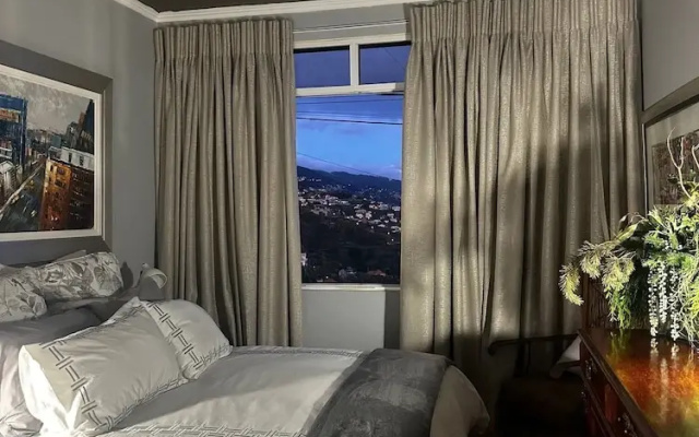 Miguel's Seaview Corner