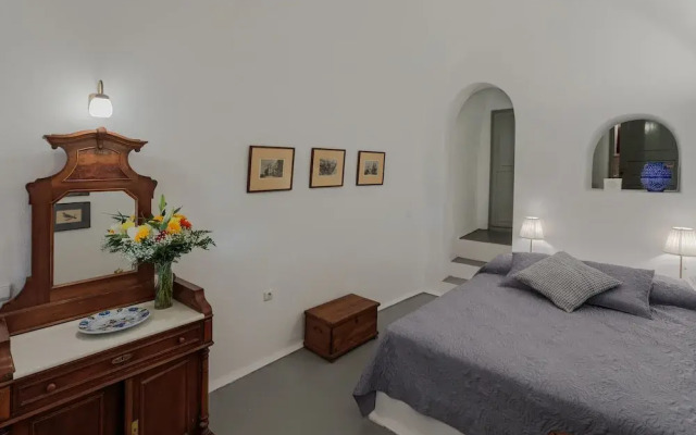 Azure Villa Santorini