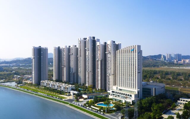 White Swan VYV Hotel