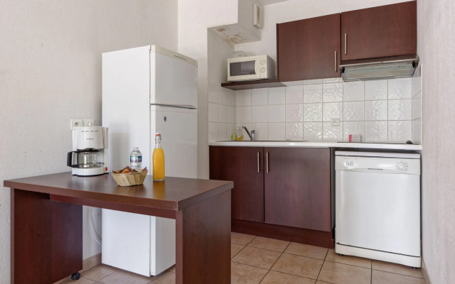 Comfort Aparthotel Six-Fours