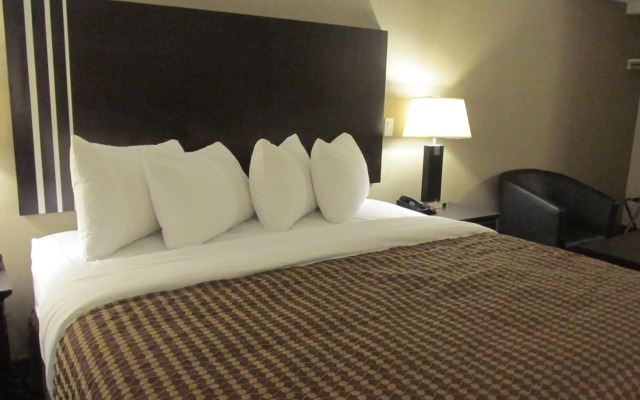 Sigma Inn & Suites Melville