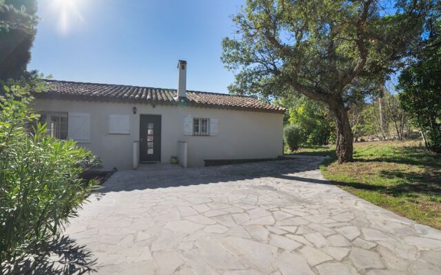 Modern Villa With Swimming Pool in Sainte-maxime