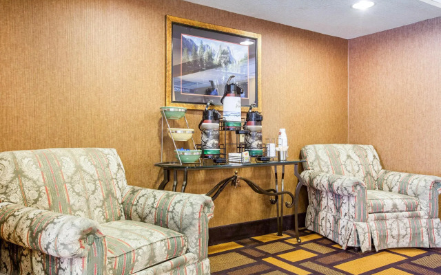 Quality Inn & Suites