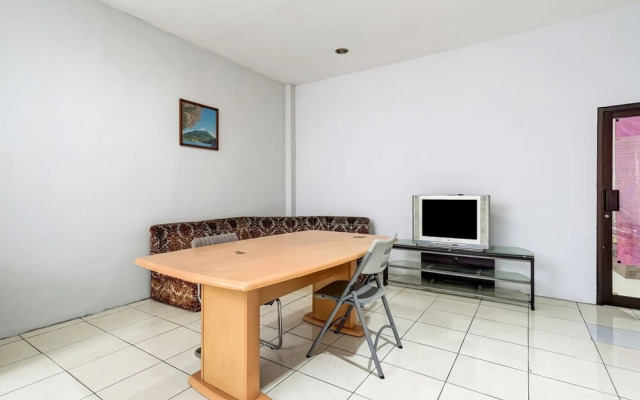 SPOT ON 94730 The Chatter Place Dipatiukur