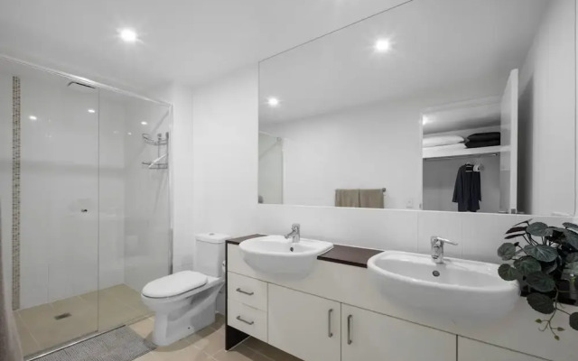 Pool View 3-Bed Oasis in Drift Resort