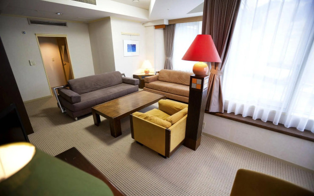 Northern Arc Resort Hotel