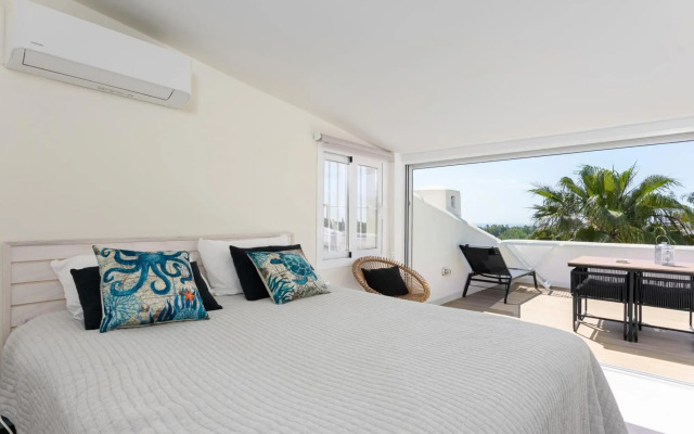 Azahara 1 21A Lovely Three Bedroom Duplex