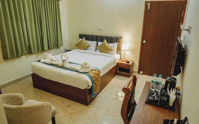 Merry Inn Luxe Suites Near KIAL